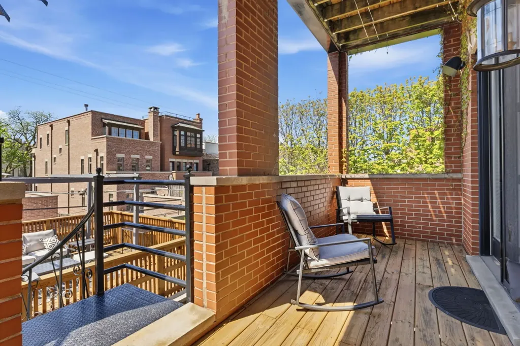 1816 North Hudson Avenue Chicago IL 60614
