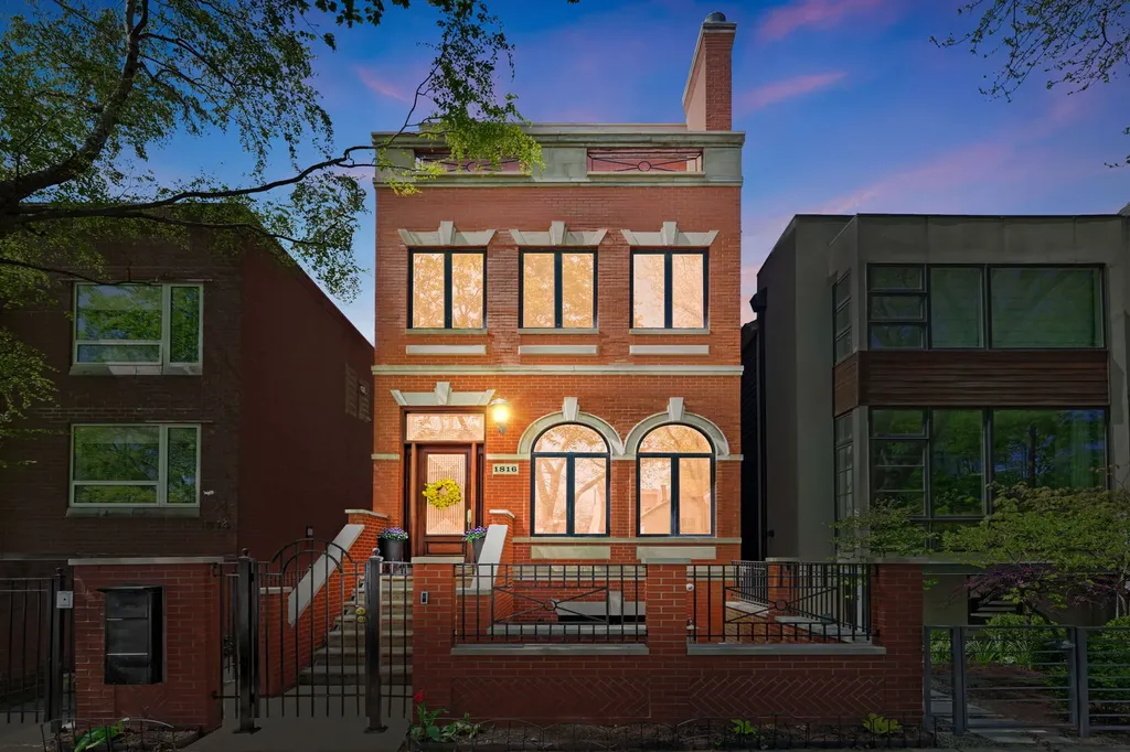 1816 North Hudson Avenue Chicago IL 60614