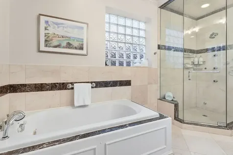 1816 North Hudson Avenue Chicago IL 60614