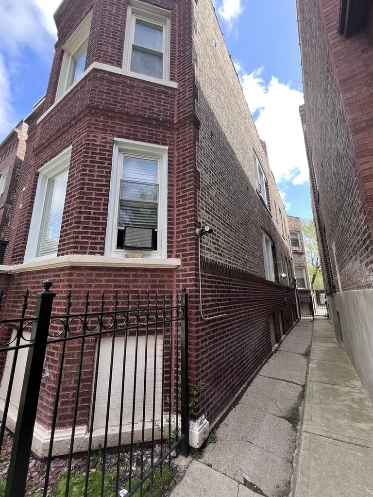 6331 South Throop Street Chicago IL 60636