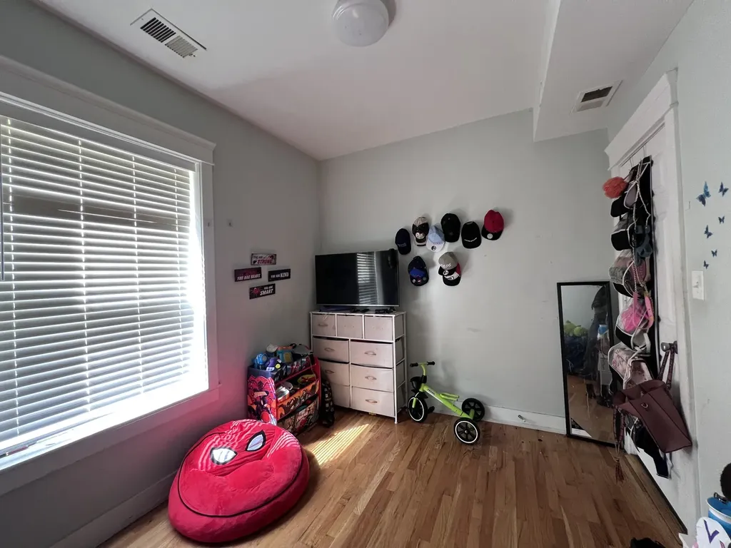 6331 South Throop Street Chicago IL 60636