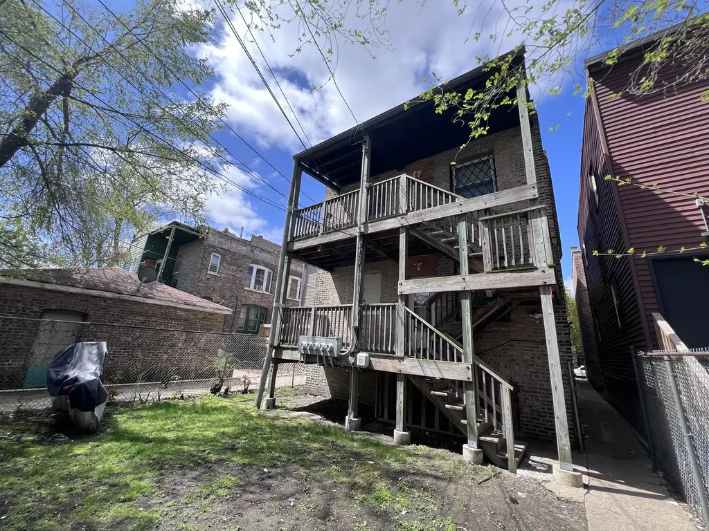 6331 South Throop Street Chicago IL 60636