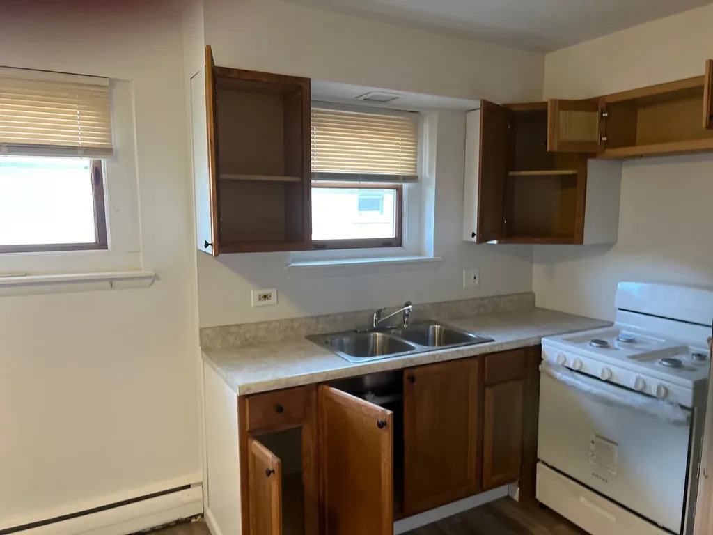 12456 Fairview Avenue Blue Island IL 60406