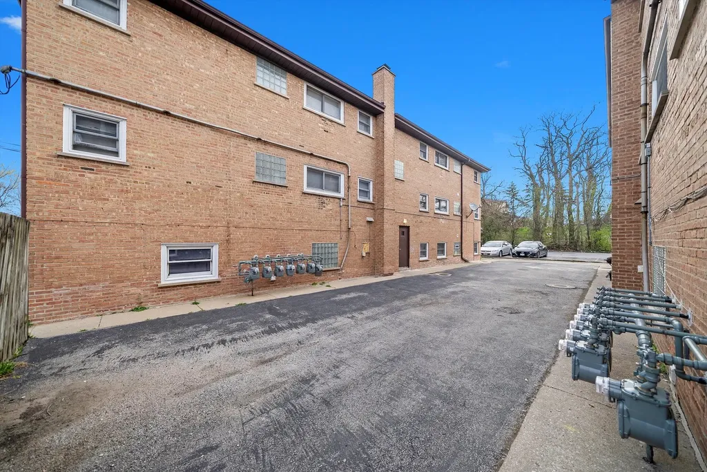 12452 Fairview Avenue Blue Island IL 60406