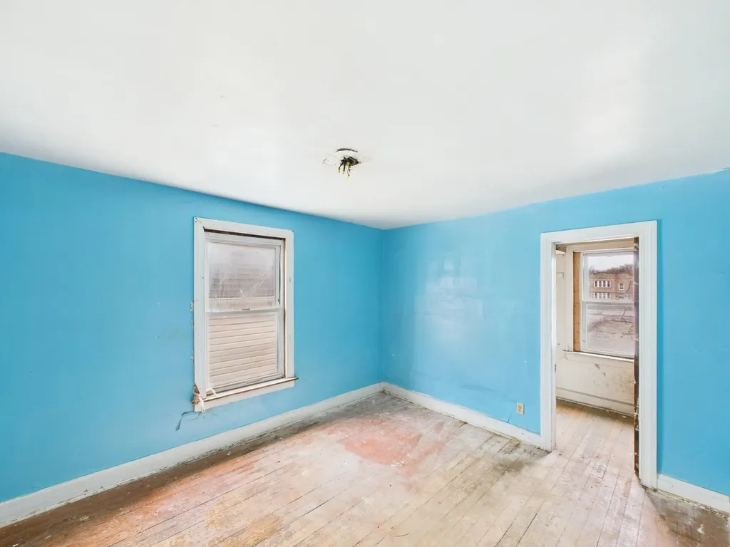 7144 South May Street Chicago IL 60621