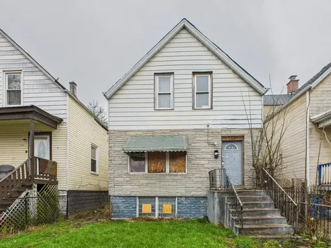 7144 South May Street Chicago IL 60621