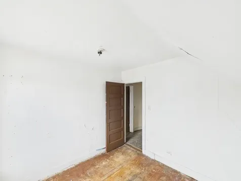 7144 South May Street Chicago IL 60621