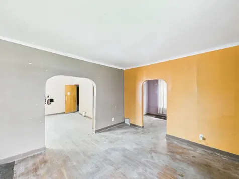 7144 South May Street Chicago IL 60621