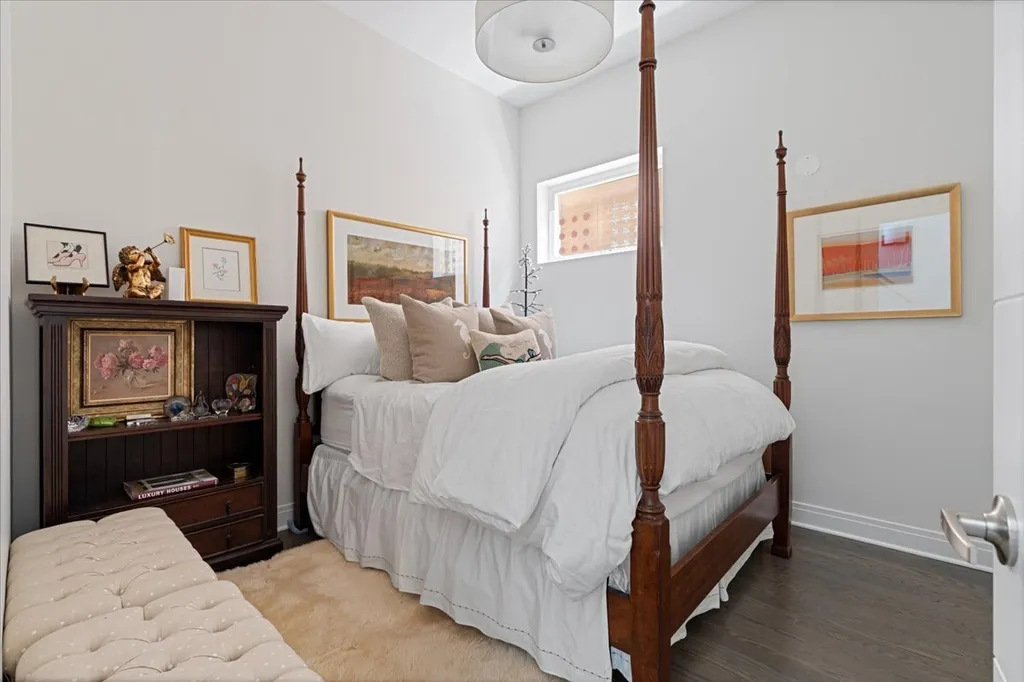 1350 West Diversey Parkway Chicago IL 60614