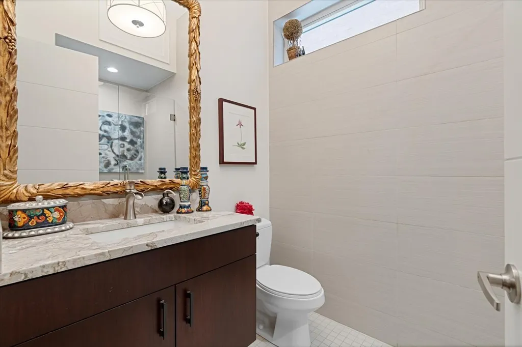 1350 West Diversey Parkway Chicago IL 60614