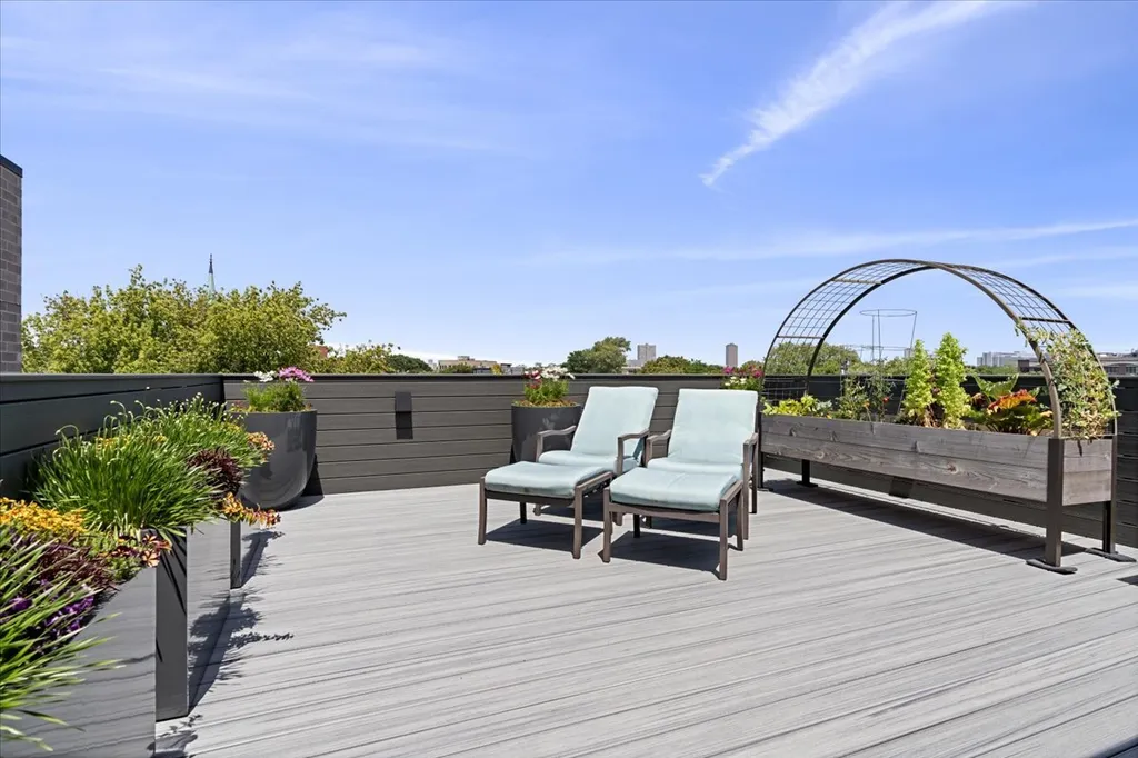 1350 West Diversey Parkway Chicago IL 60614