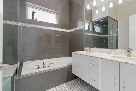 1350 West Diversey Parkway Chicago IL 60614