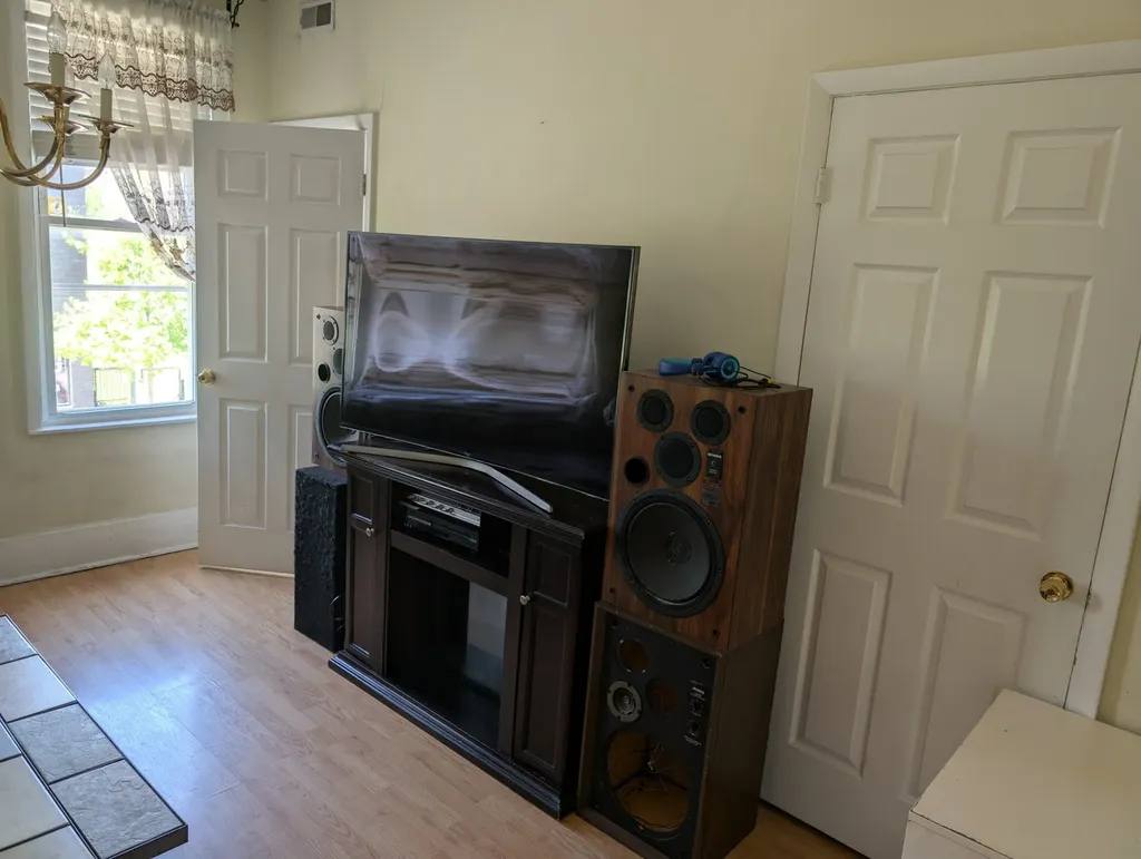 3233 South Morgan Street Chicago IL 60608