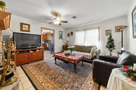 605 East Street Mazon IL 60444