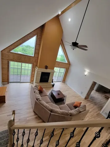 7648 North Indian Ridge Road East Dubuque IL 61025