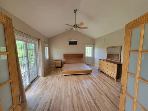 7648 North Indian Ridge Road East Dubuque IL 61025