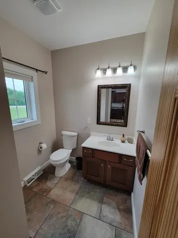 7648 North Indian Ridge Road East Dubuque IL 61025