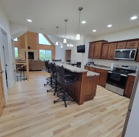 7648 North Indian Ridge Road East Dubuque IL 61025