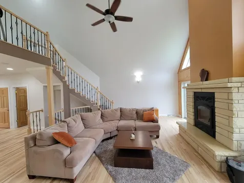 7648 North Indian Ridge Road East Dubuque IL 61025