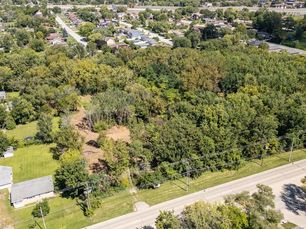 8400 West 87th Street Hickory Hills IL 60457