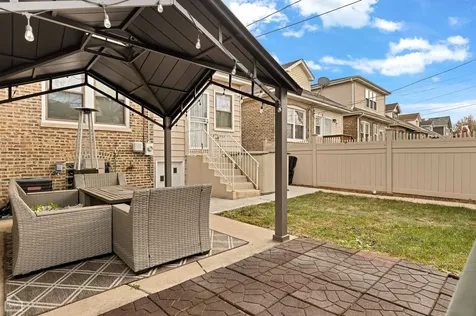 9320 South Racine Avenue Chicago IL 60620