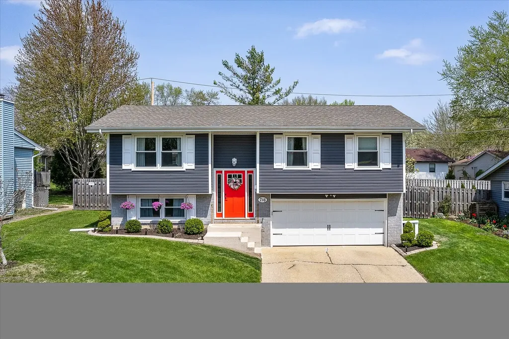 716 South 9th Avenue St. Charles IL 60174