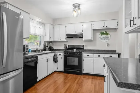 716 South 9th Avenue St. Charles IL 60174