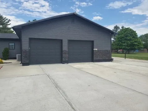 507 North Secor Street Gilman IL 60938