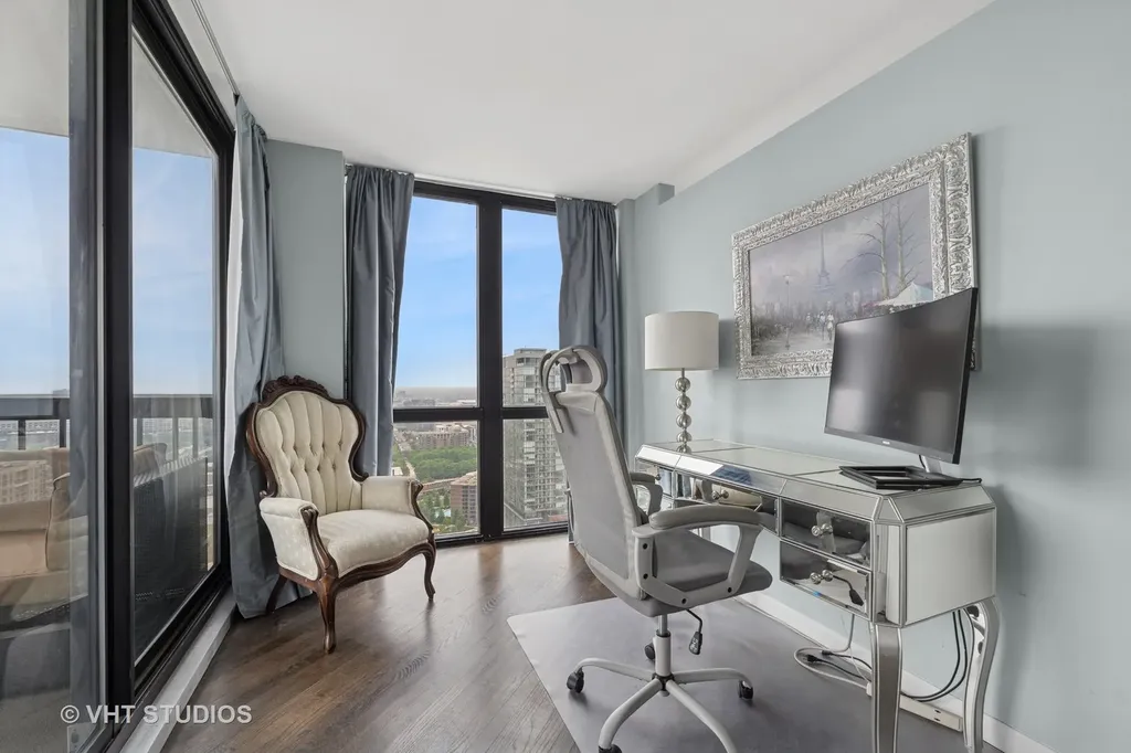 1122 North Clark Street Chicago IL 60610