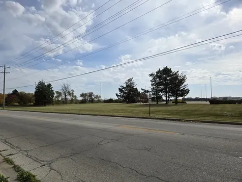 Lots 16 & 17 Northfield Sq Resub Bourbonnais IL 60914