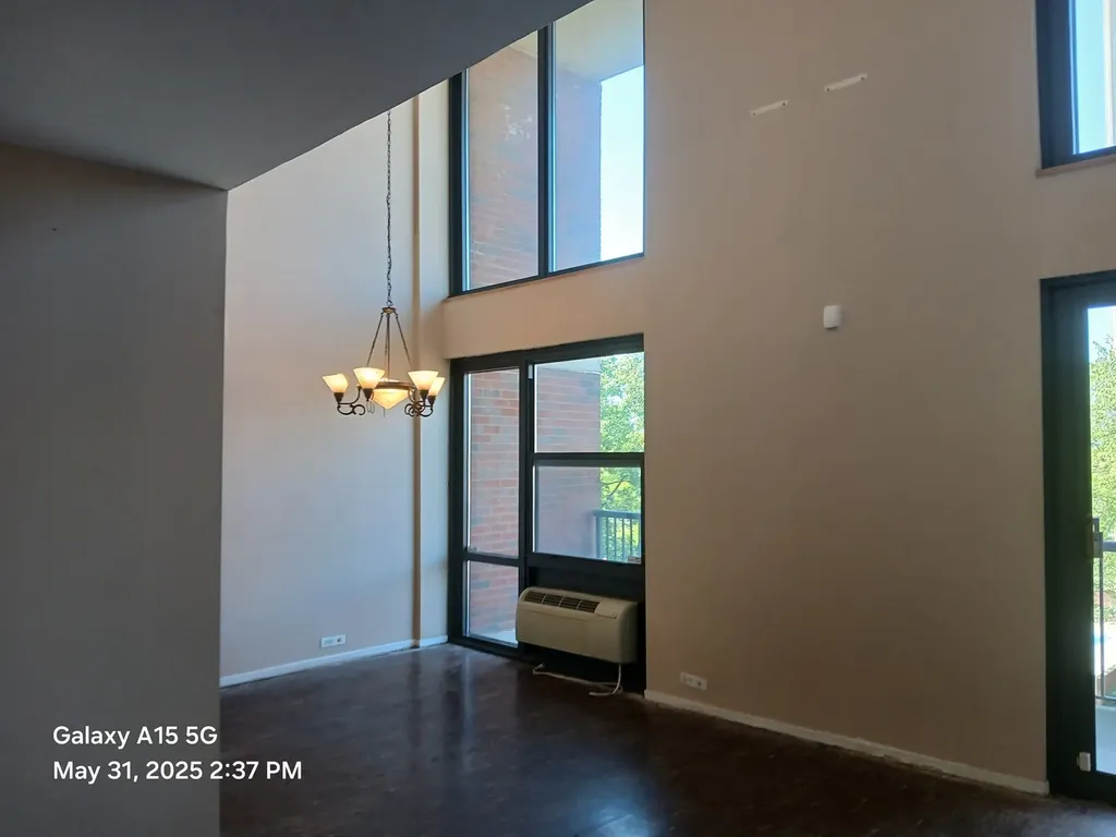 3041 South Michigan Avenue Chicago IL 60616