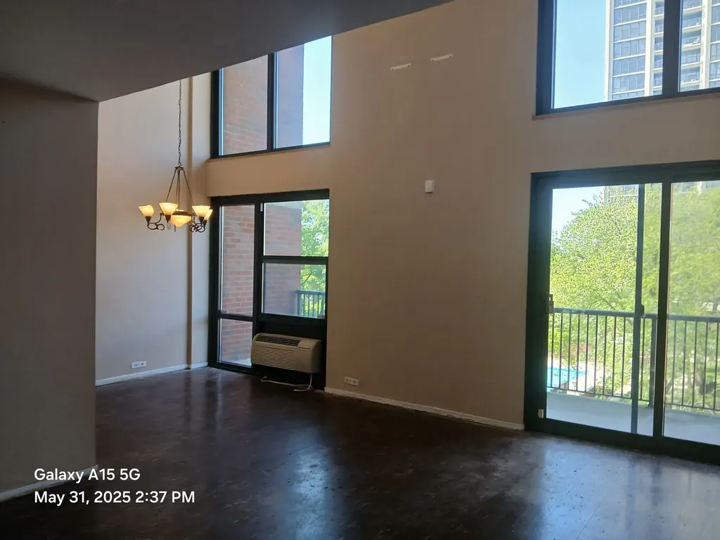 3041 South Michigan Avenue Chicago IL 60616