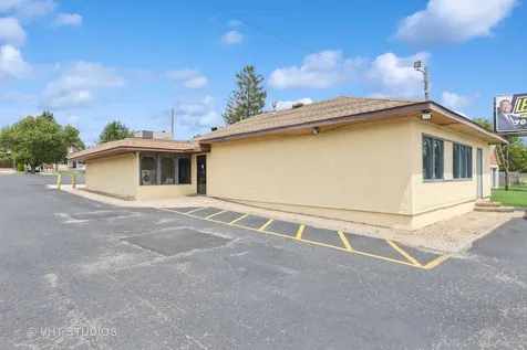835 South River Street Aurora IL 60506