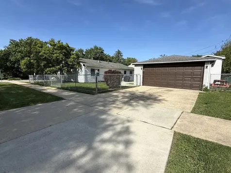 5199 Elmwood Road Oak Forest IL 60452
