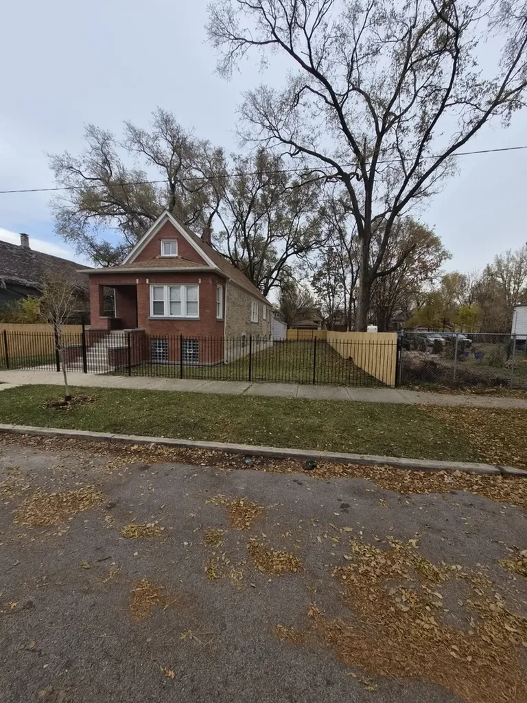 7017 South Hermitage Avenue Chicago IL 60636