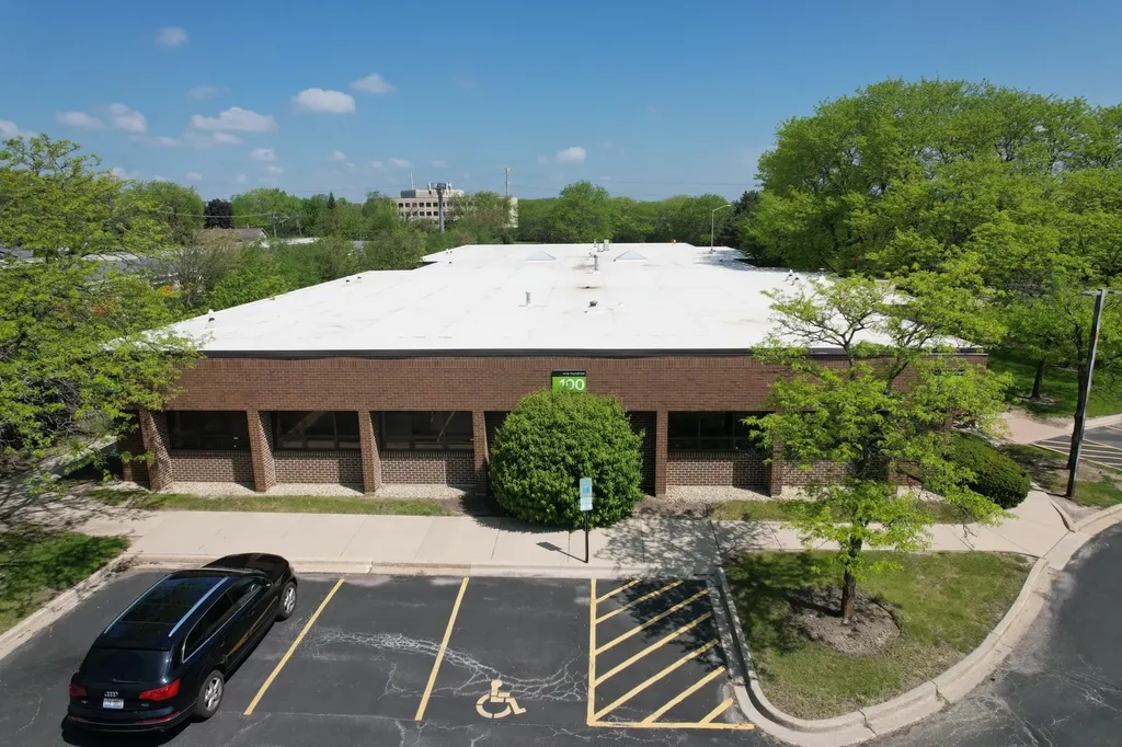 100 Hillcrest Boulevard Schaumburg IL 60195