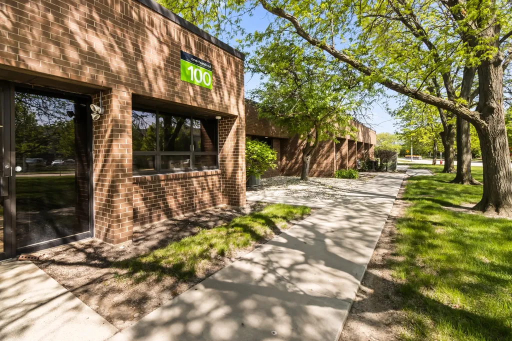 100 Hillcrest Boulevard Schaumburg IL 60195