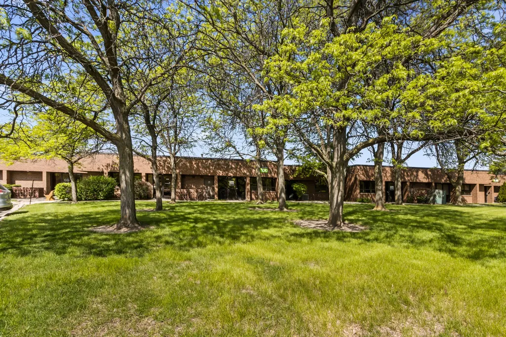 100 Hillcrest Boulevard Schaumburg IL 60195