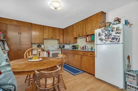 107 North Elm Street Gardner IL 60424