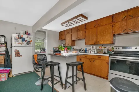 107 North Elm Street Gardner IL 60424