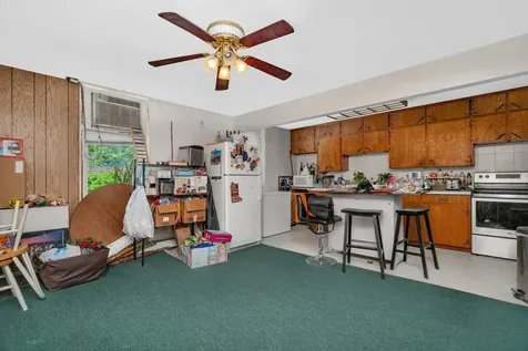 107 North Elm Street Gardner IL 60424