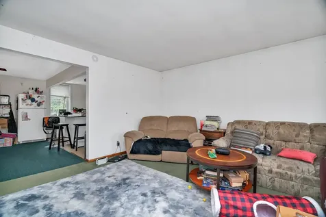 107 North Elm Street Gardner IL 60424