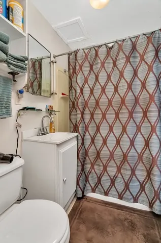 107 North Elm Street Gardner IL 60424