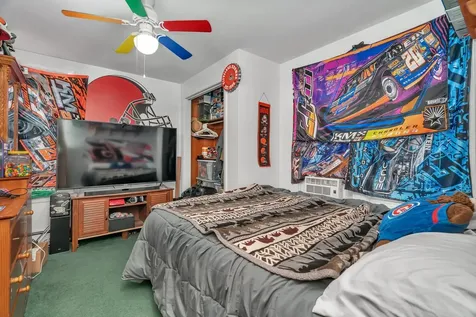107 North Elm Street Gardner IL 60424