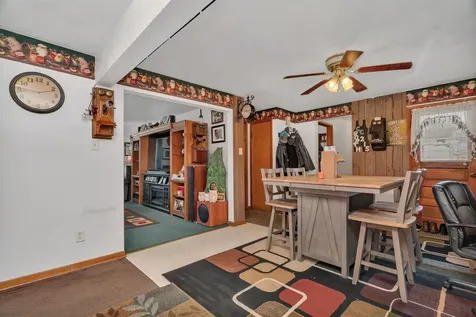 107 North Elm Street Gardner IL 60424