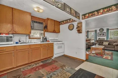 107 North Elm Street Gardner IL 60424