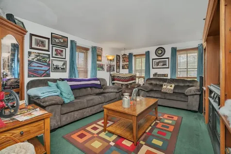 107 North Elm Street Gardner IL 60424