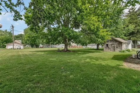 107 North Elm Street Gardner IL 60424