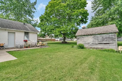 107 North Elm Street Gardner IL 60424