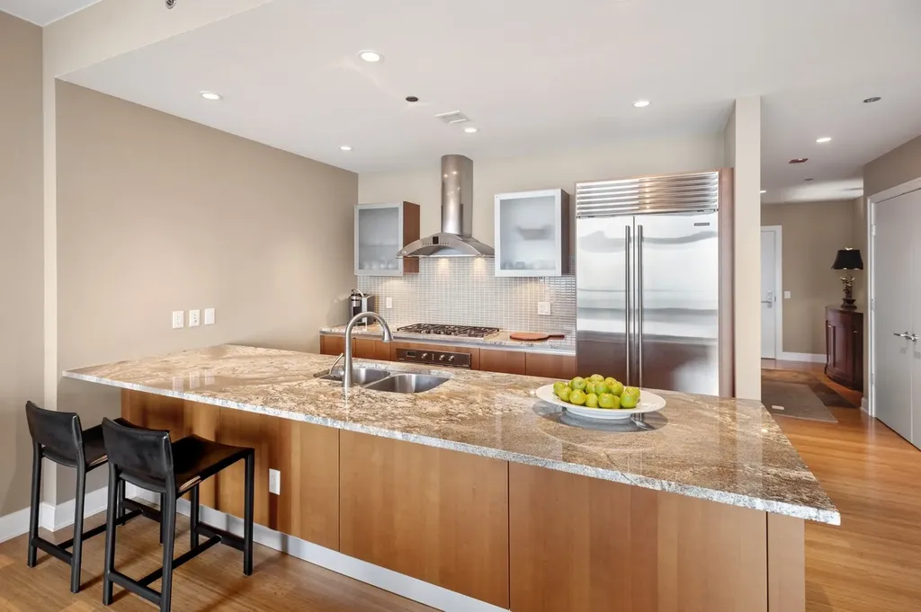 340 East Randolph Street Chicago IL 60601